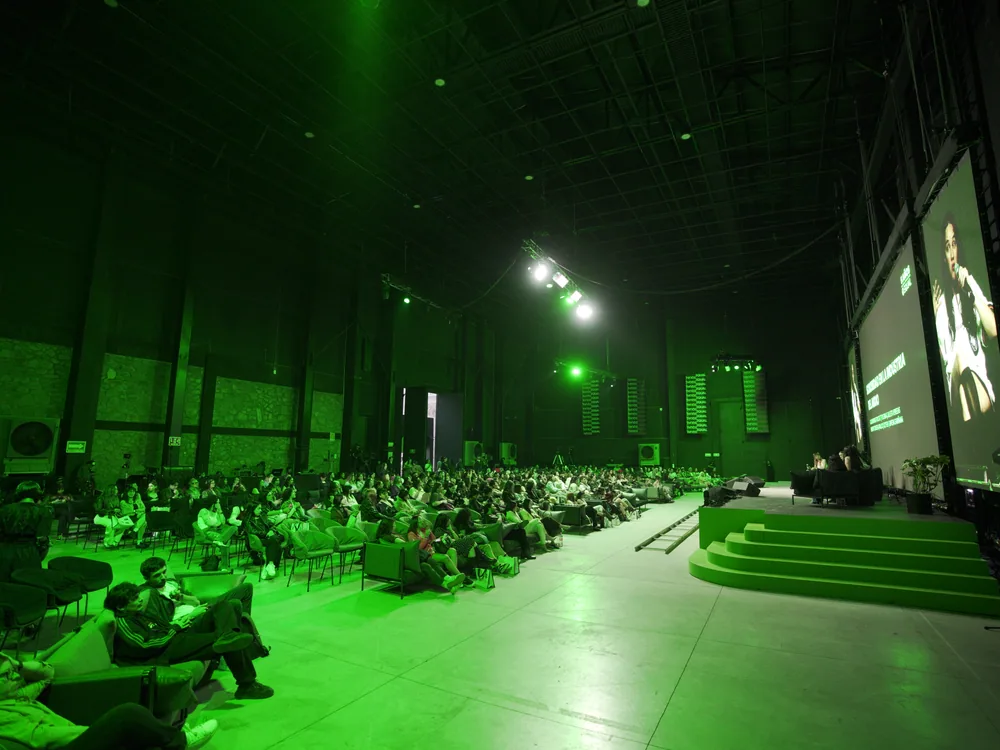 Congreso y conferencia en formato auditorio masivo en Foro E La Maravilla