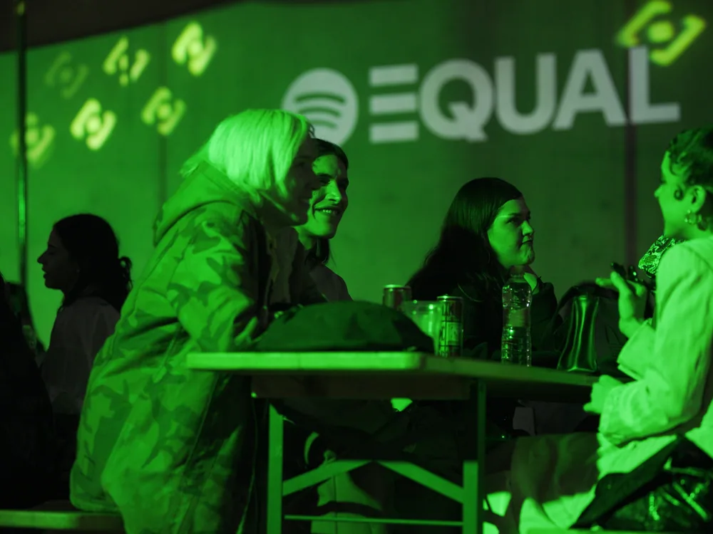 Evento corporativo y social de Spotify EQUAL en muros históricos de La Maravilla