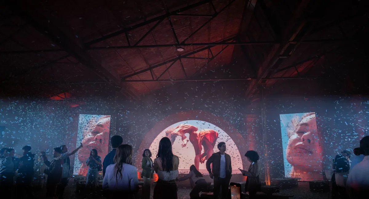 Montaje de luces y ambientación en foro monumental CDMX