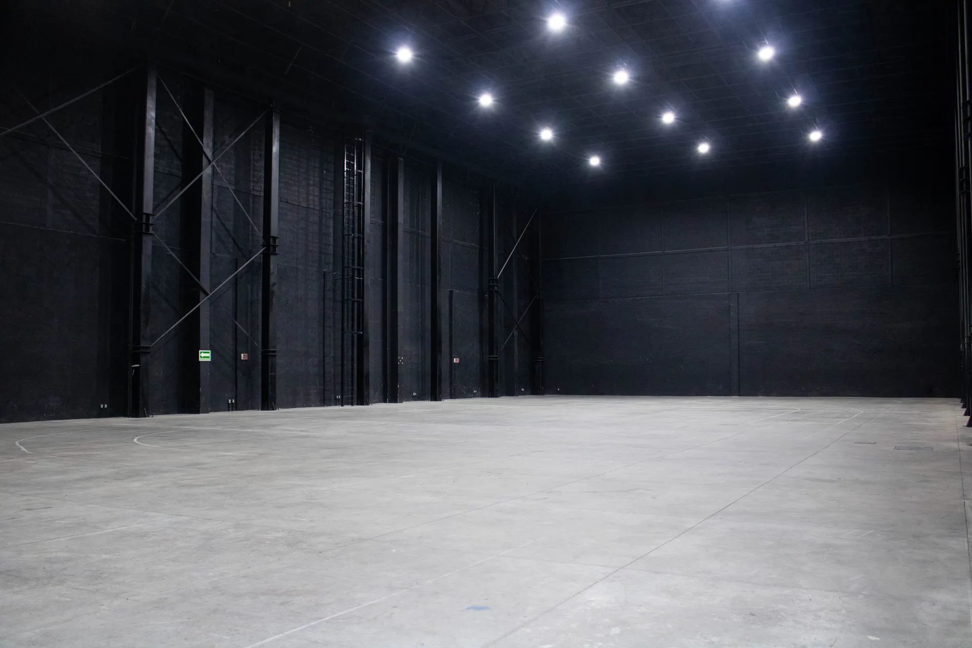 Versatilidad Monumental - Soundstage Foro 4 Las Bóvedas La Maravilla Studios
